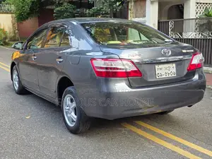 Toyota Premio 1.5 FWD 2012 Gray