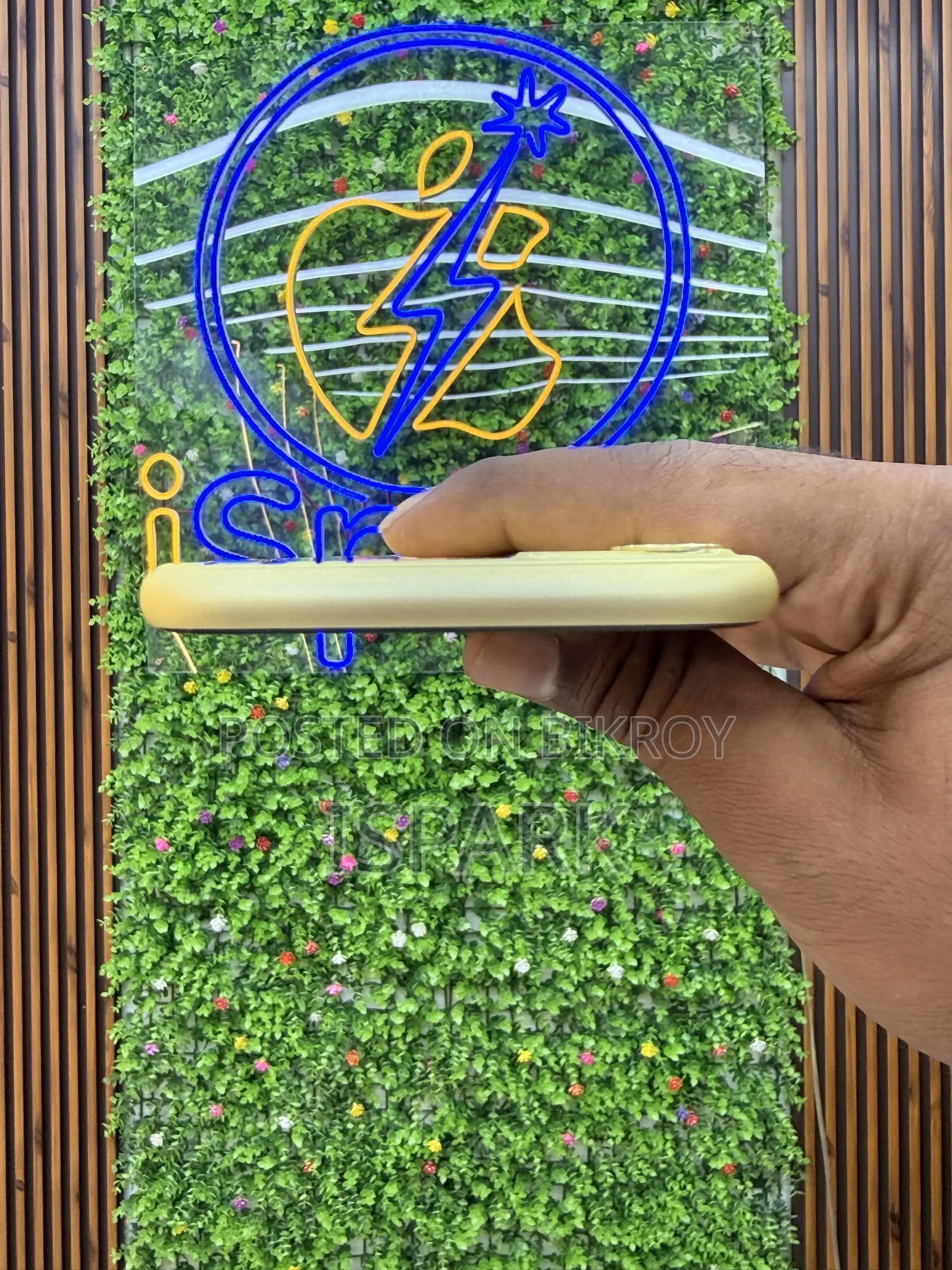 অ্যাপল আইফোন ১১ ১২৮ জিবি ইয়েলো