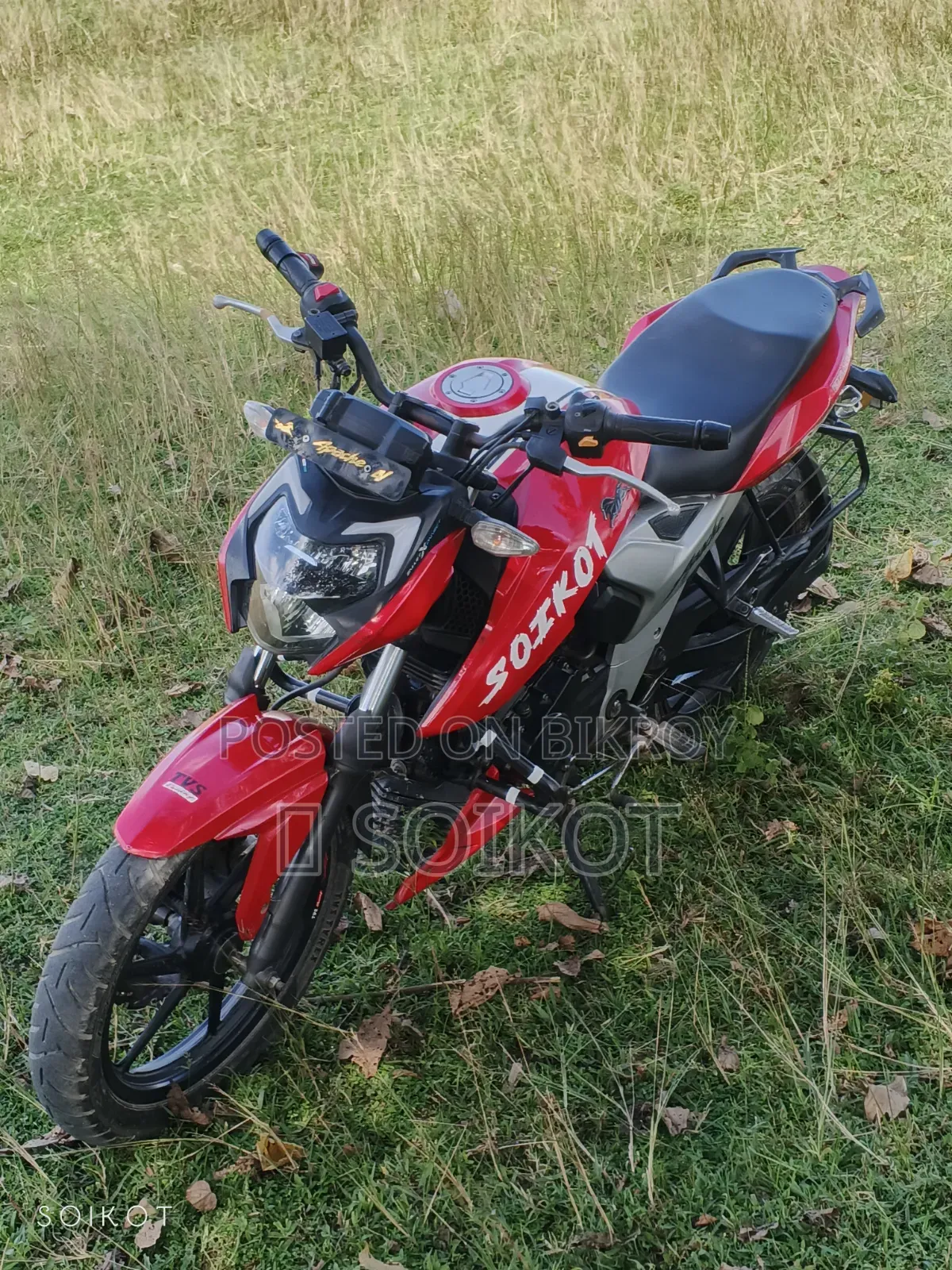TVS Apache 160 4V 2022 Red