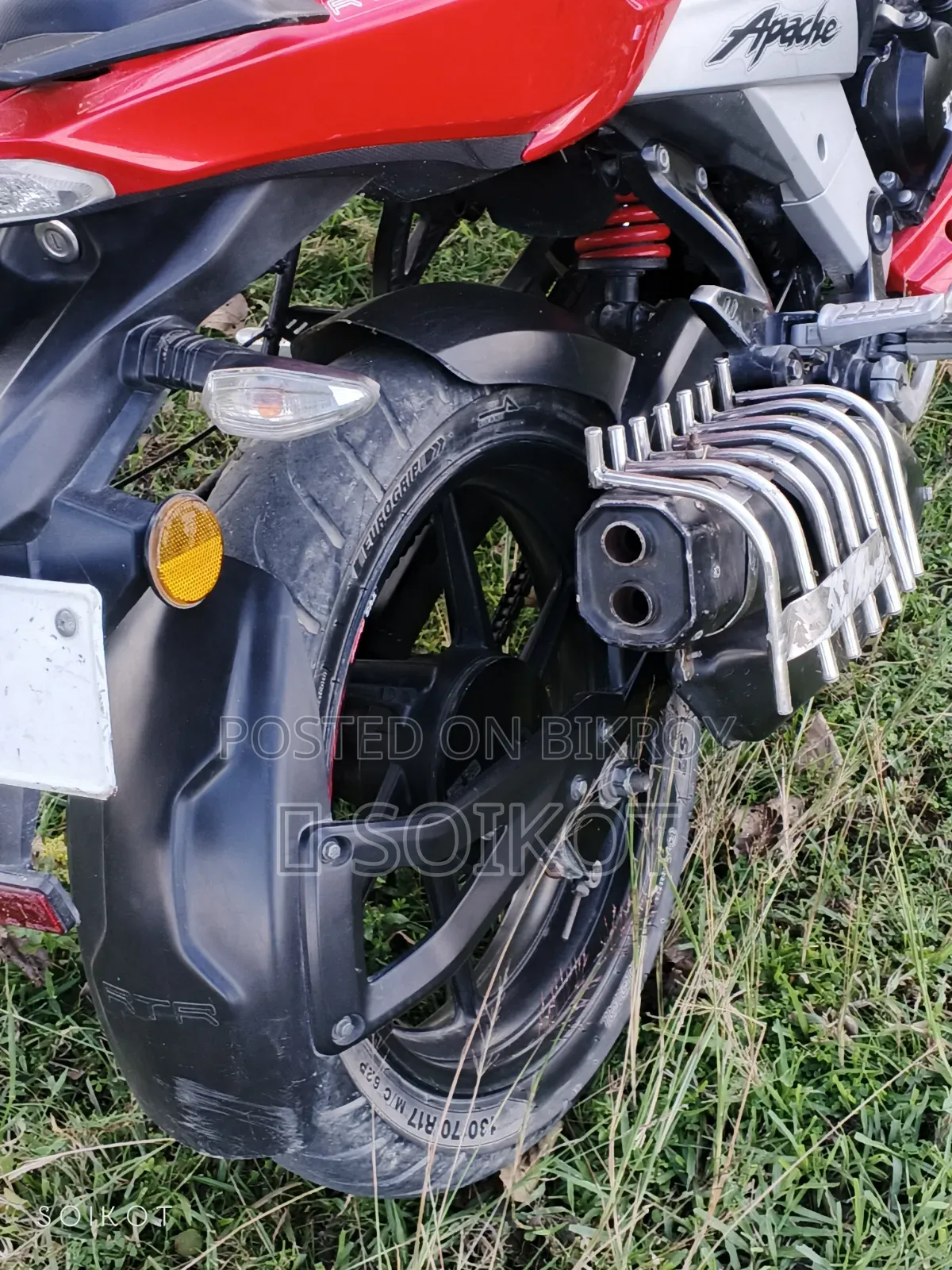 TVS Apache 160 4V 2022 Red