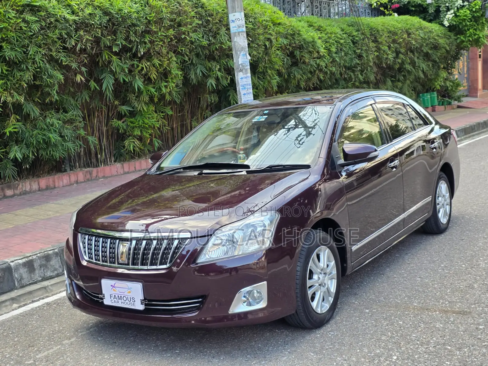 Toyota Premio 1.5 Front-Wheel Drive 2015 Maroon