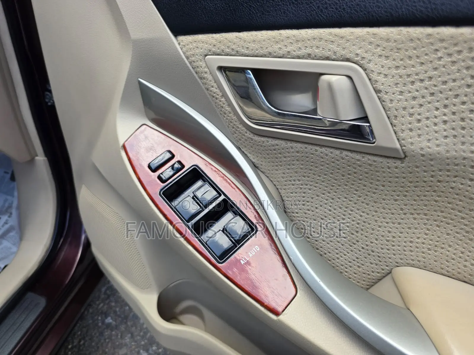 Toyota Premio 1.5 Front-Wheel Drive 2015 Maroon