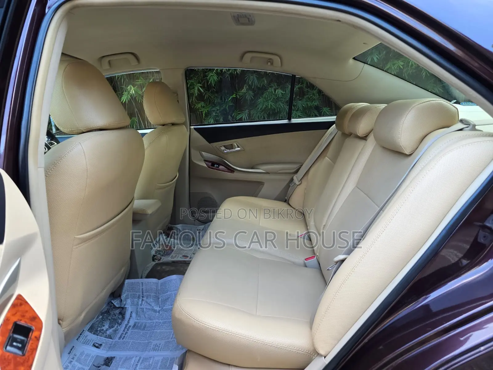 Toyota Premio 1.5 Front-Wheel Drive 2015 Maroon