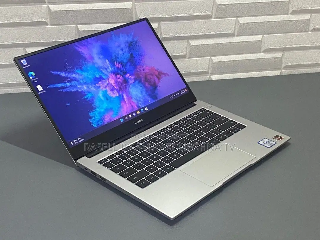 Laptop Huawei 3GB Intel SSD 256GB