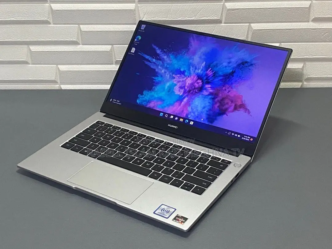 Laptop Huawei 3GB Intel SSD 256GB