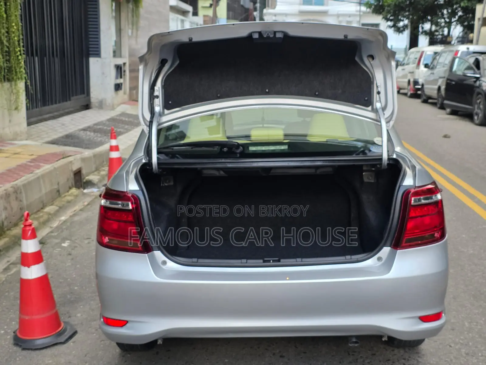 Toyota Axio 1.3 X 2WD 2019 Silver