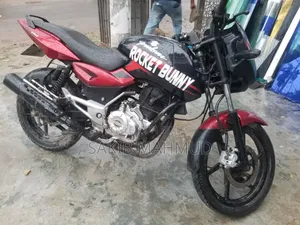Bajaj Pulsar 150 2017 Red