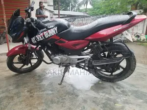 Bajaj Pulsar 150 2017 Red