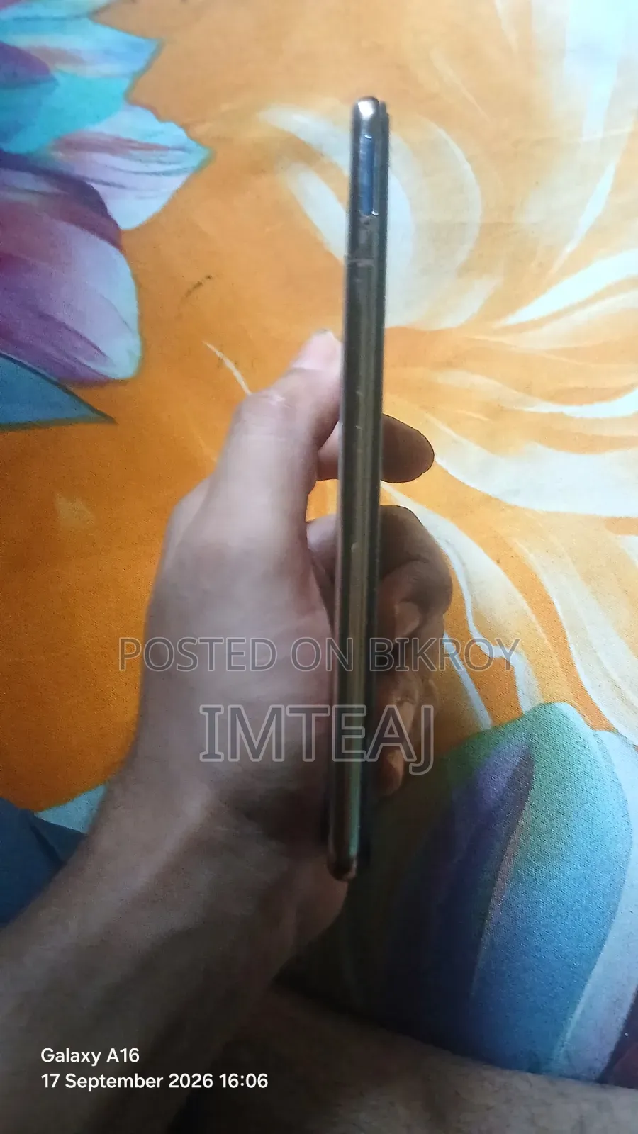 স্যামসাং গ্যালাক্সি এ৭ ৬৪ জিবি কালো