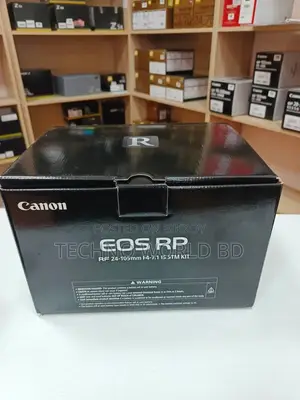 Canon EOS RP Mirrorless Camera With 24-105mm F/4-7.1 IS STM Lens