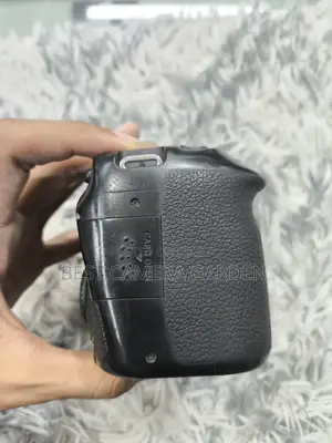 Canon 80D Only Body