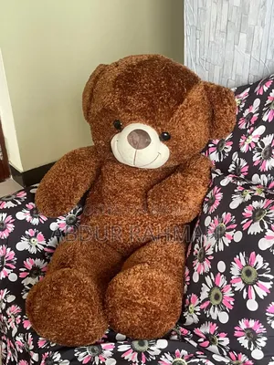 বড় সাইজের টেডি বেয়ার