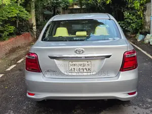 Toyota Axio 1.3 X 2WD 2016 Silver