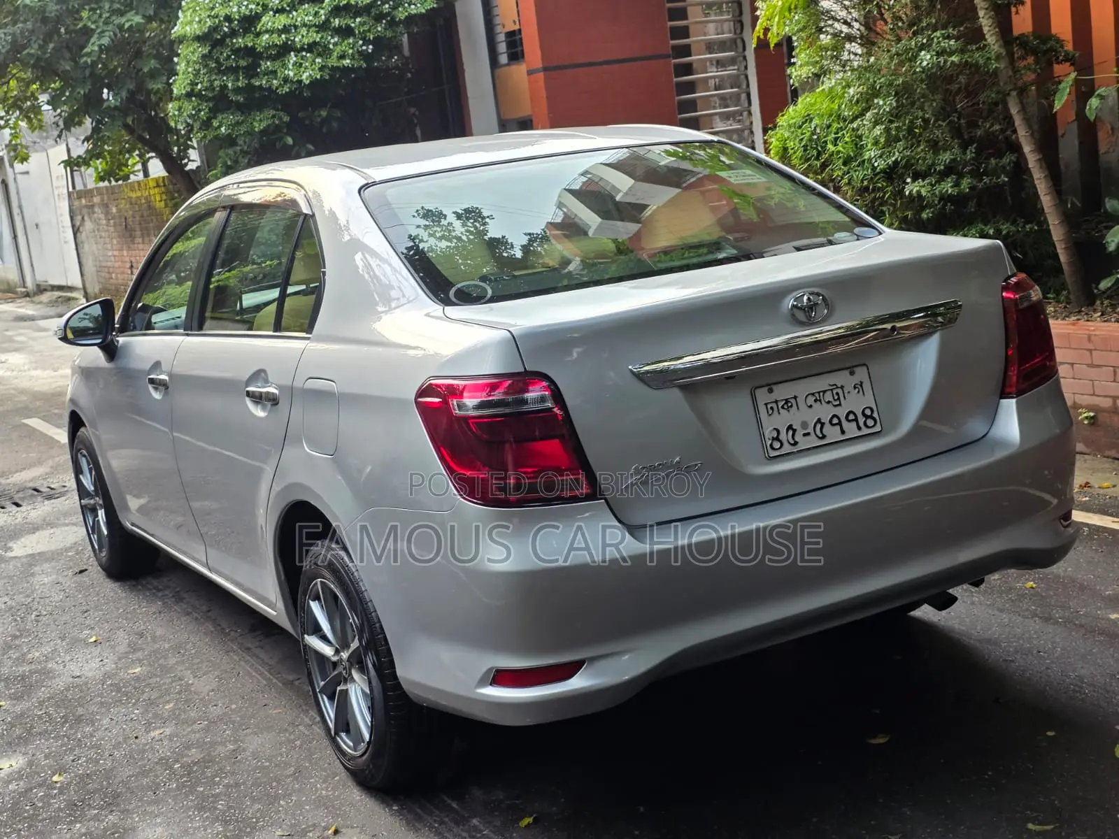 Toyota Axio 1.3 X 2WD 2016 Silver