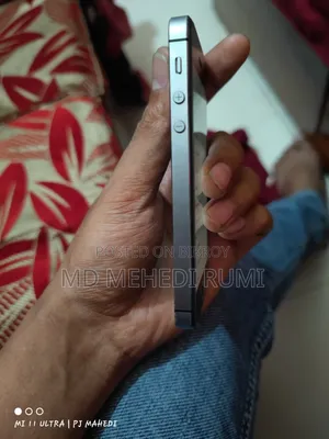 অ্যাপল আইফোন ৫এস ১৬ জিবি সিলভার