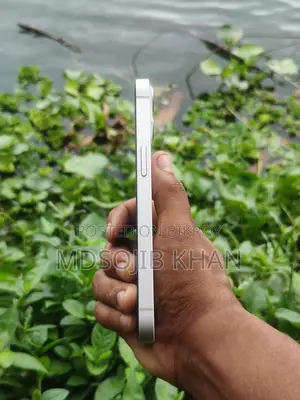 নতুন অ্যাপল আইফোন ১৩ ১২৮ জিবি সাদা