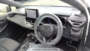 Toyota Corolla Hatchback 2021 Pearl