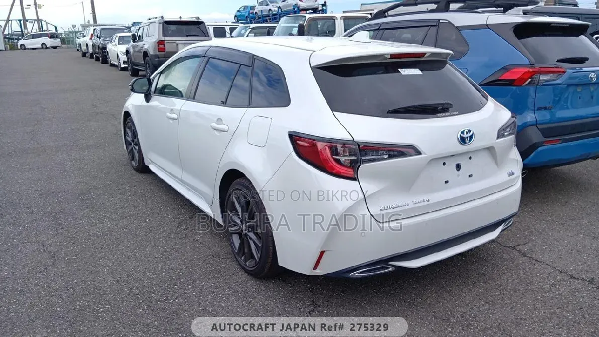 Toyota Corolla Hatchback 2021 Pearl
