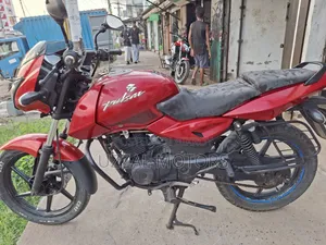 Bajaj Pulsar 150 2010 Red