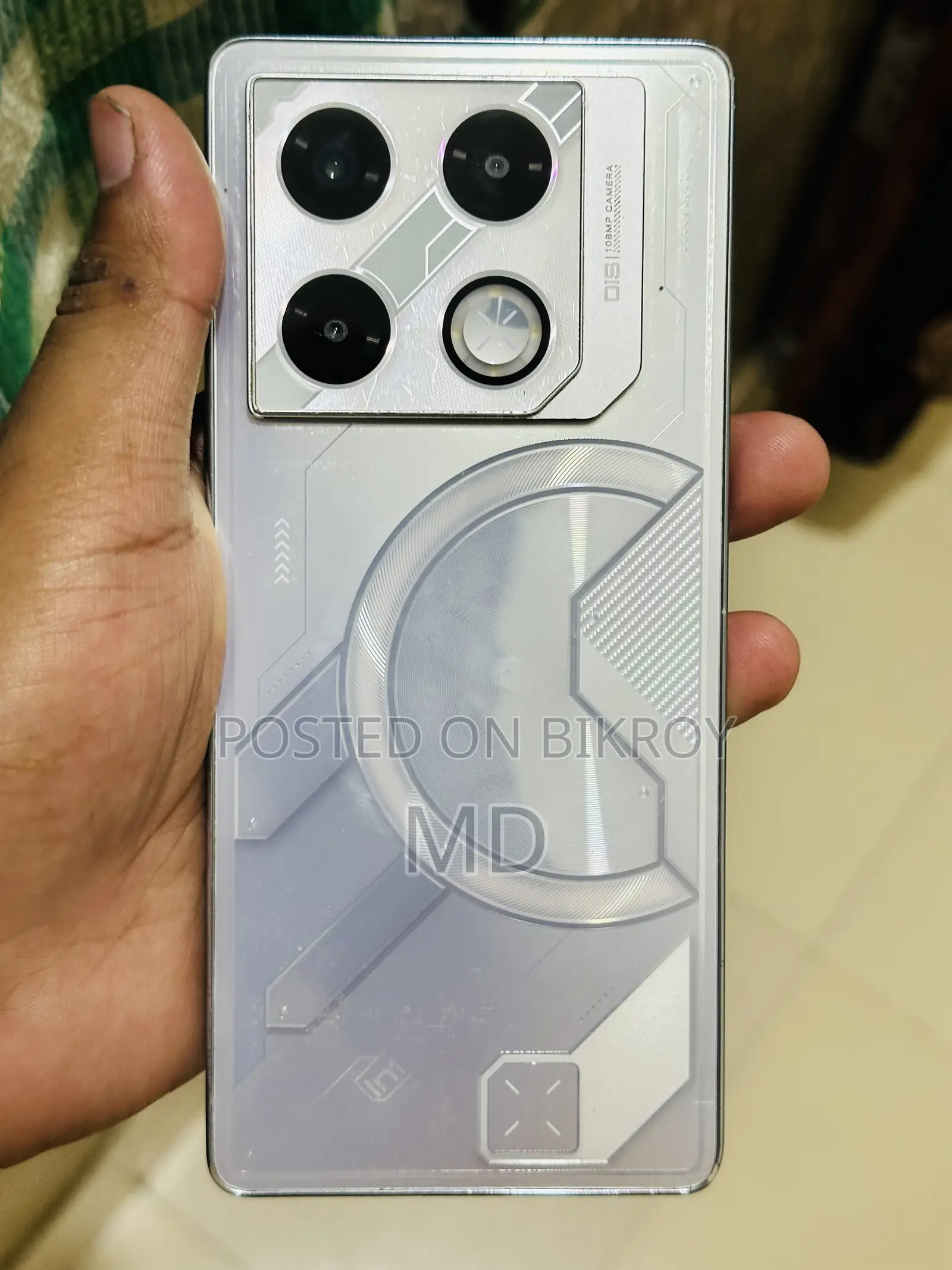 Infinix GT 20 Pro 12 GB Gold