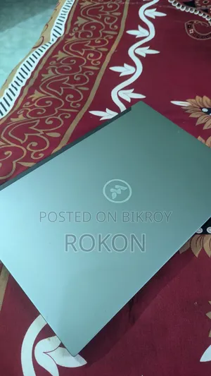 ল্যাপটপ ৮জিবি ইন্টেল কোর আই৩ এইচডিডি ৫১২জিবি