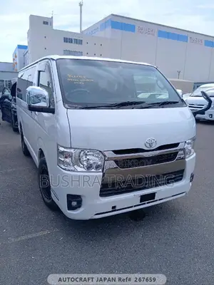 Toyota HiAce 2022 White