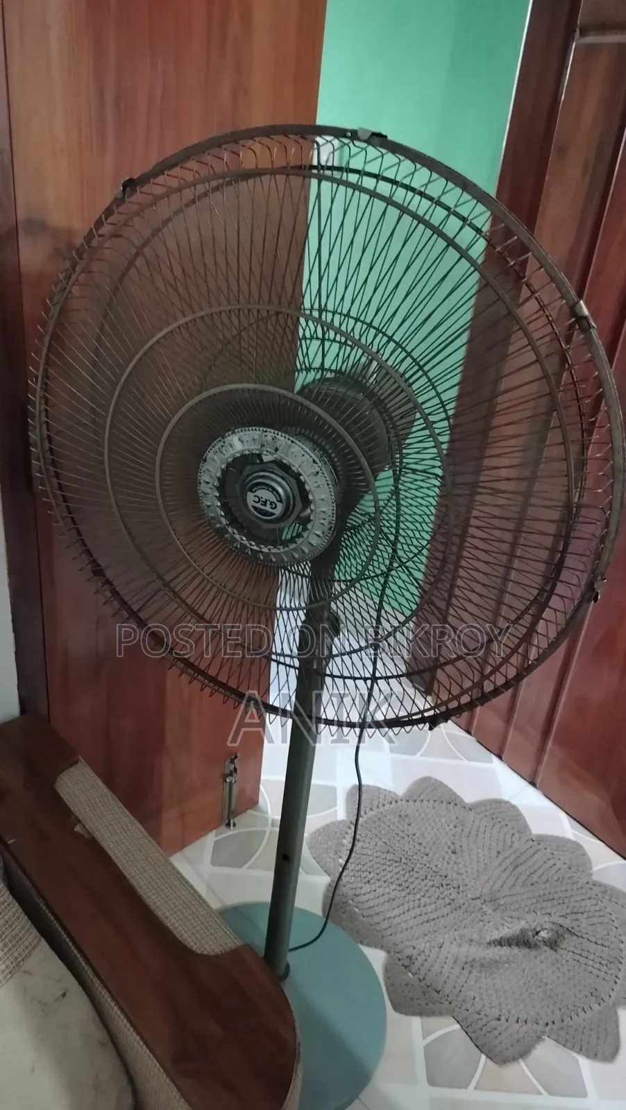 টেবিল ফ্যান পাকিস্তানি
