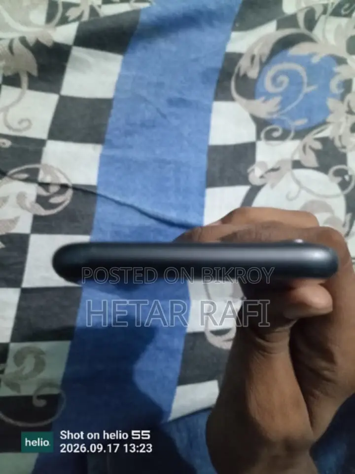 অ্যাপল আইফোন ১১ ১২৮ জিবি ব্ল্যাক