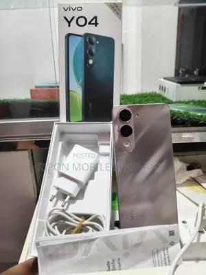 Vivo Y04 128 GB Gold