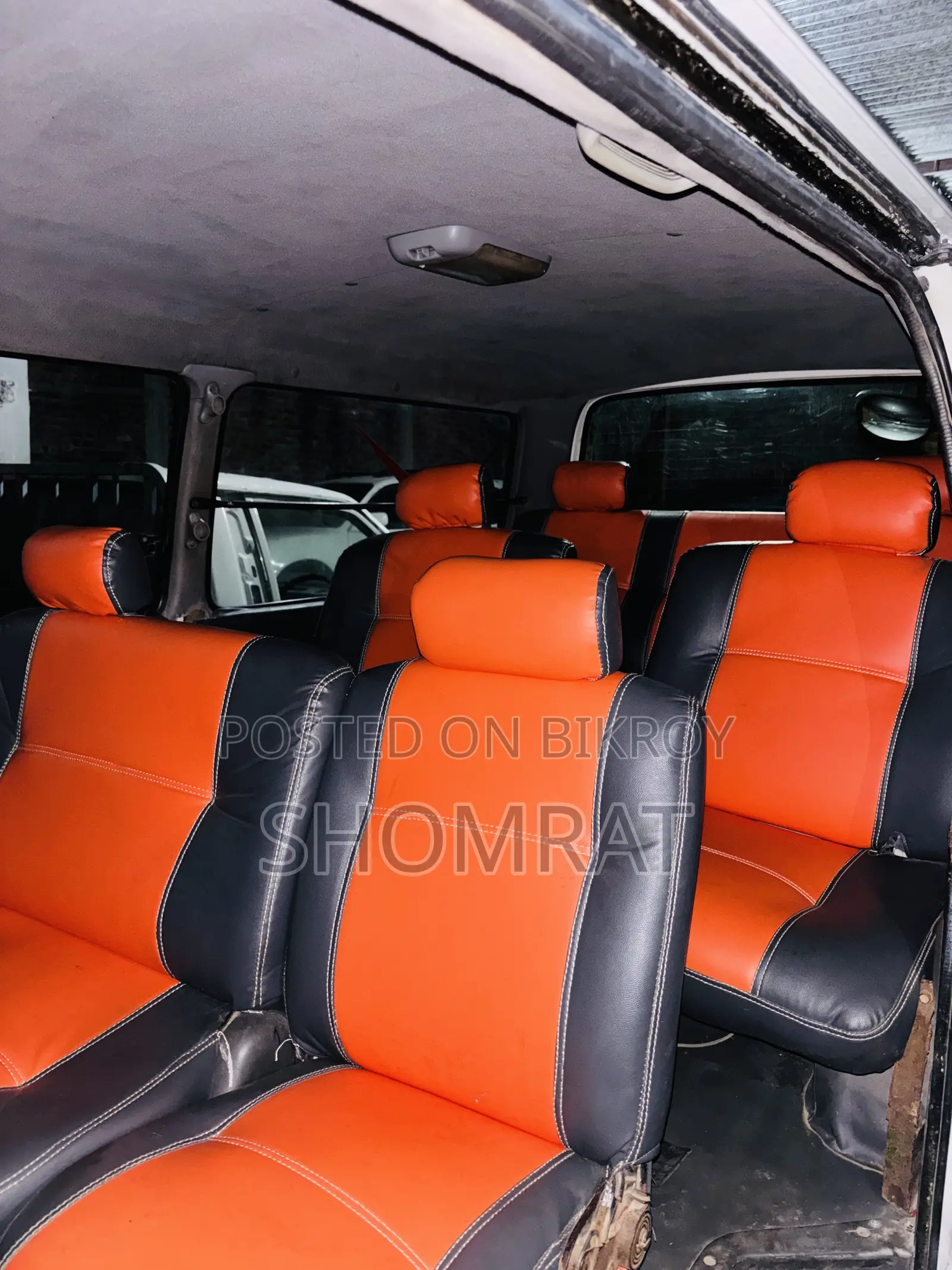 Toyota HiAce 2003 White