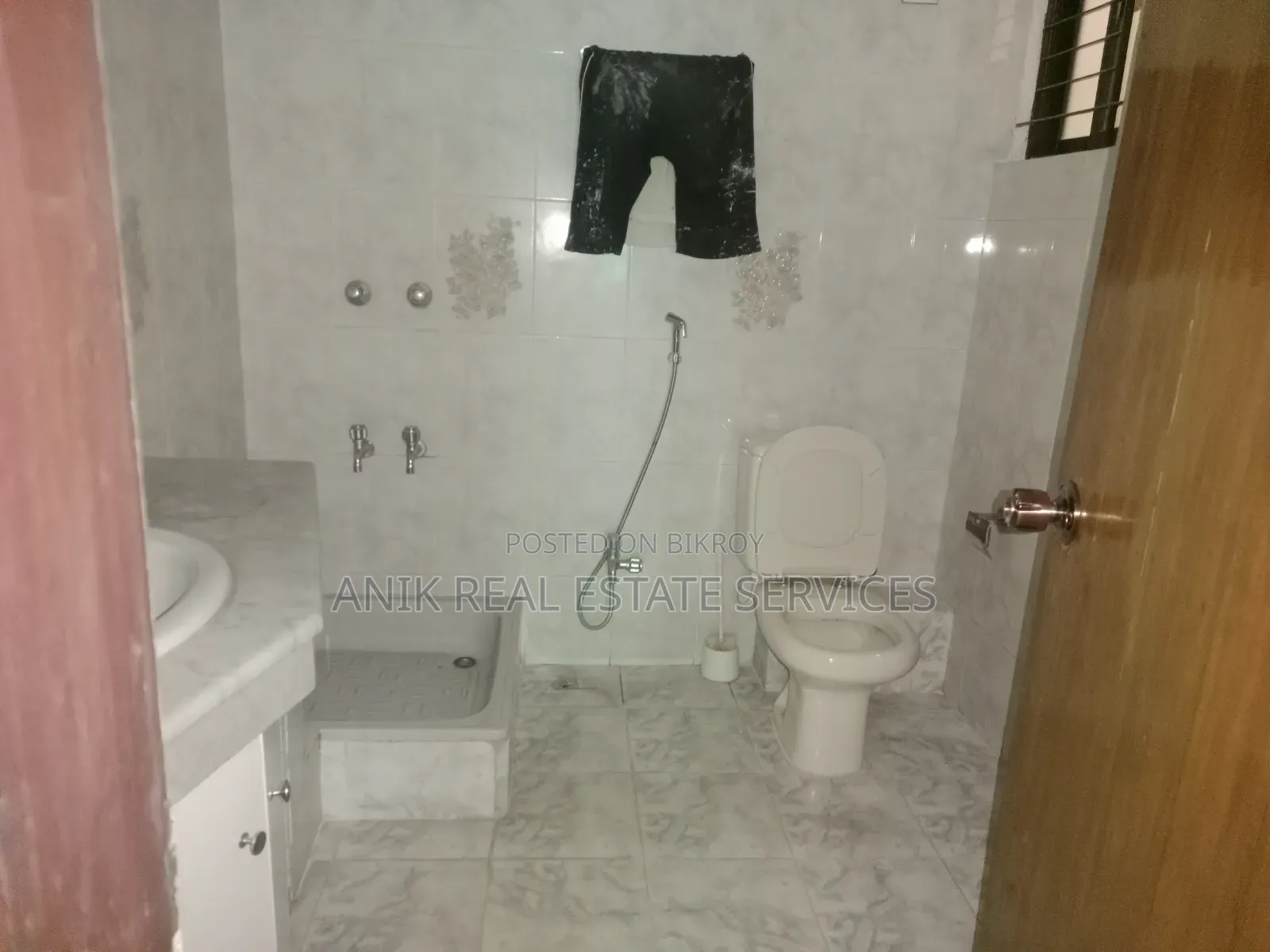 4-Bedroom Duplex in Anik Real Estate, Gulshan for Rent
