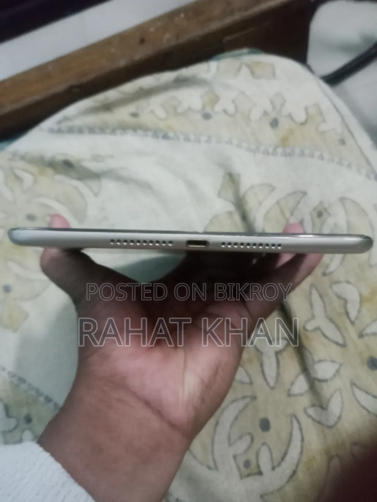 Apple iPad Wi-Fi 4 GB