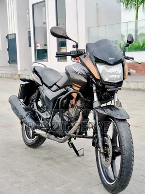 হিরো হাংক ২০১৮ কালো