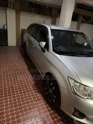 Toyota Corolla Fielder 1.5 Hybrid Front-Wheel Drive 2014 Silver