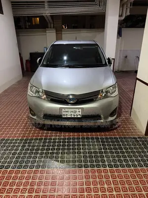 Toyota Corolla Fielder 1.5 Hybrid Front-Wheel Drive 2014 Silver