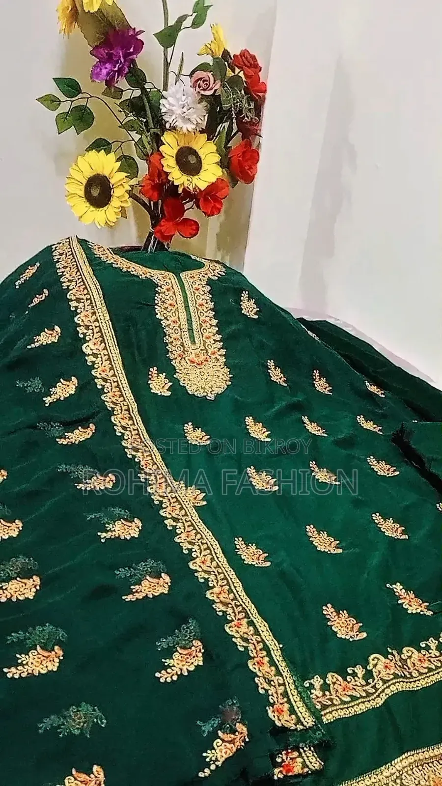 প্রিমিয়াম কোয়ালিটি থ্রি-পিস কালেকশন — পাইকারি দামে বিশেষ অফার!