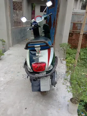 Vespa 125 2021 Blue