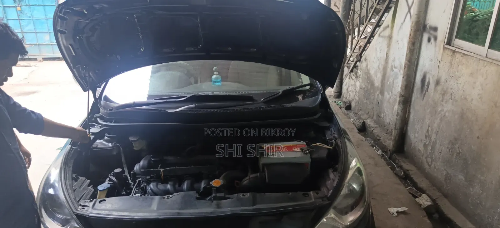 হুন্ডাই অ্যাকসেন্ট ২০১২ কালো