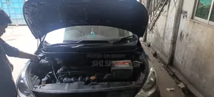হুন্ডাই অ্যাকসেন্ট ২০১২ কালো