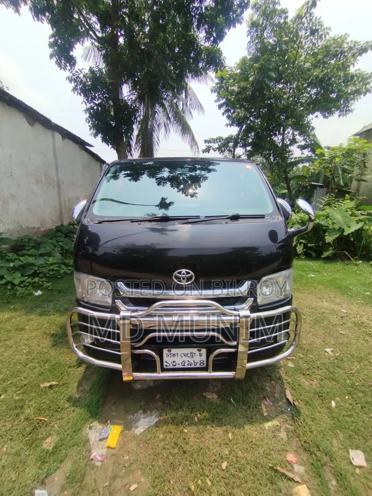 Toyota HiAce 2005 Black