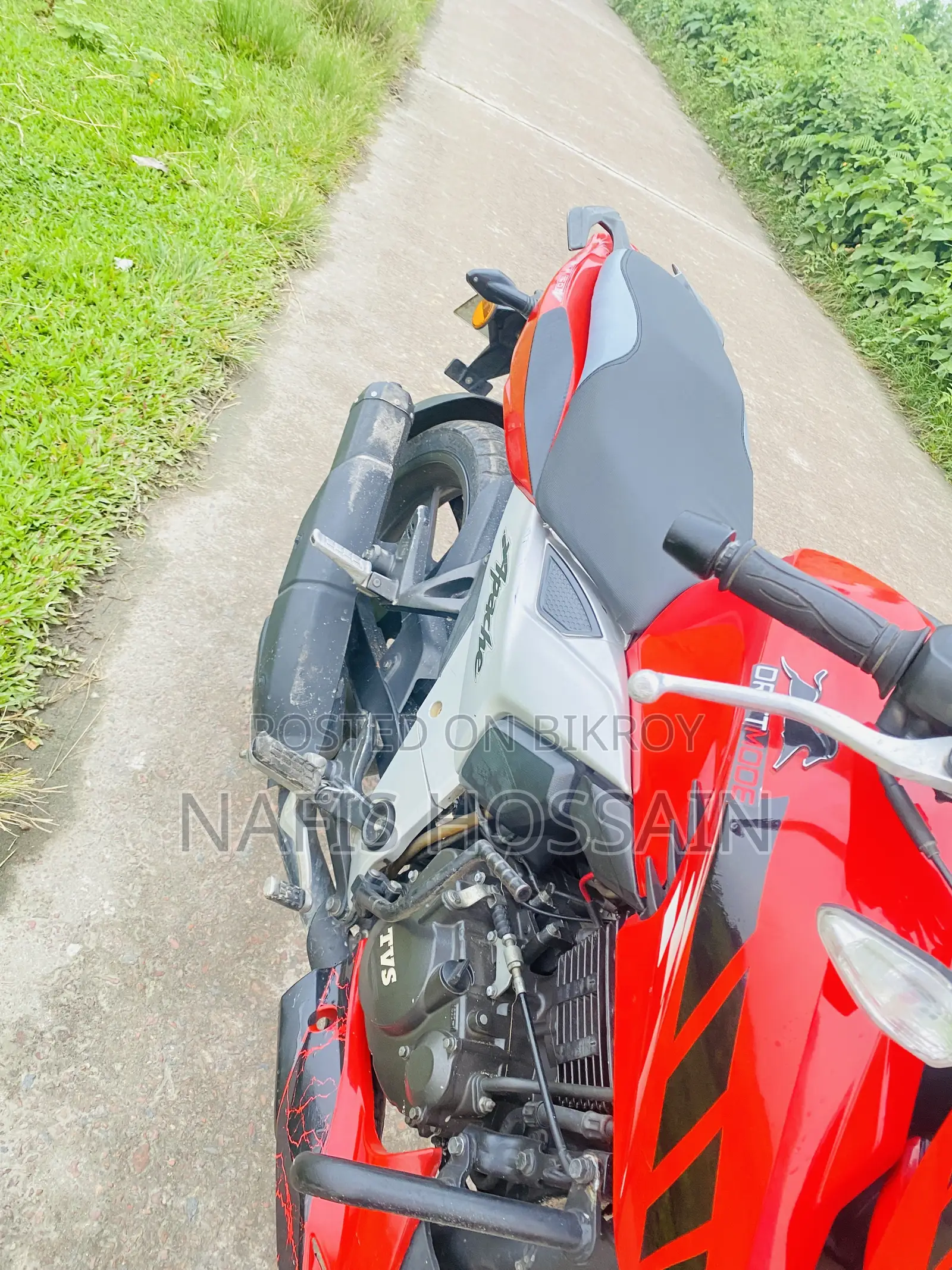 TVS Apache RTR 160 4V 2021 Red