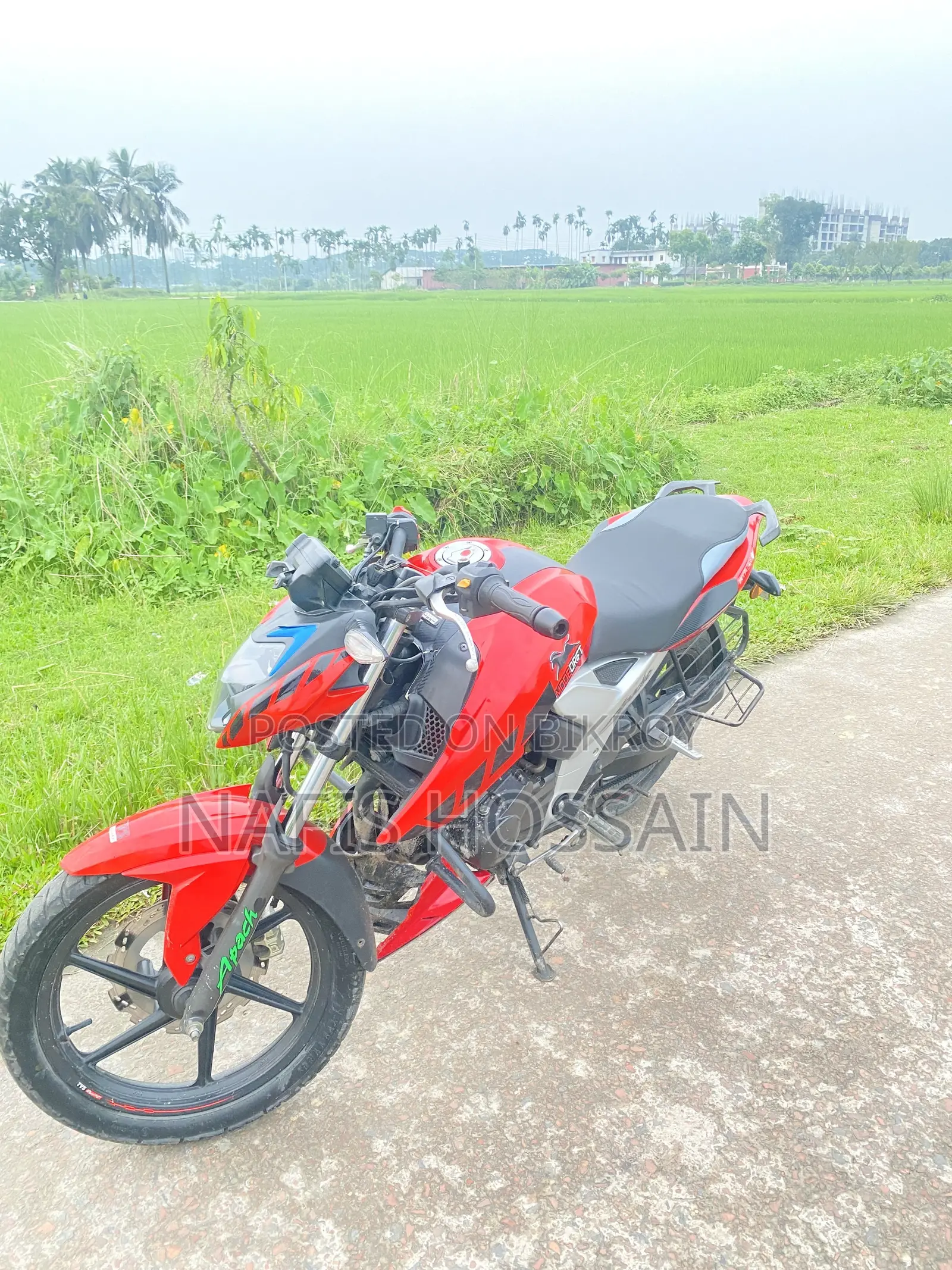 TVS Apache RTR 160 4V 2021 Red