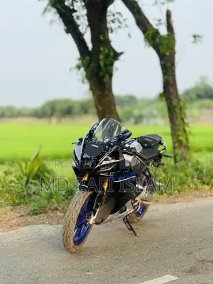 Yamaha R15M 2023 Black