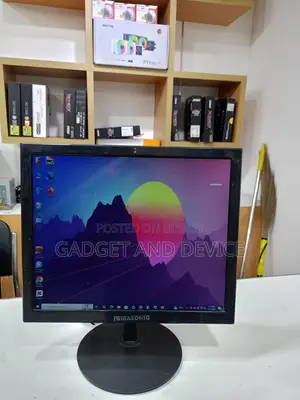 Gigasonic 17 Inch Square LED Full Fresh Monitor