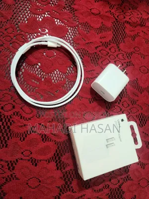 আইফোন অফিশিয়াল চার্জার উইথ বক্স ইউজড লাইক নিউ