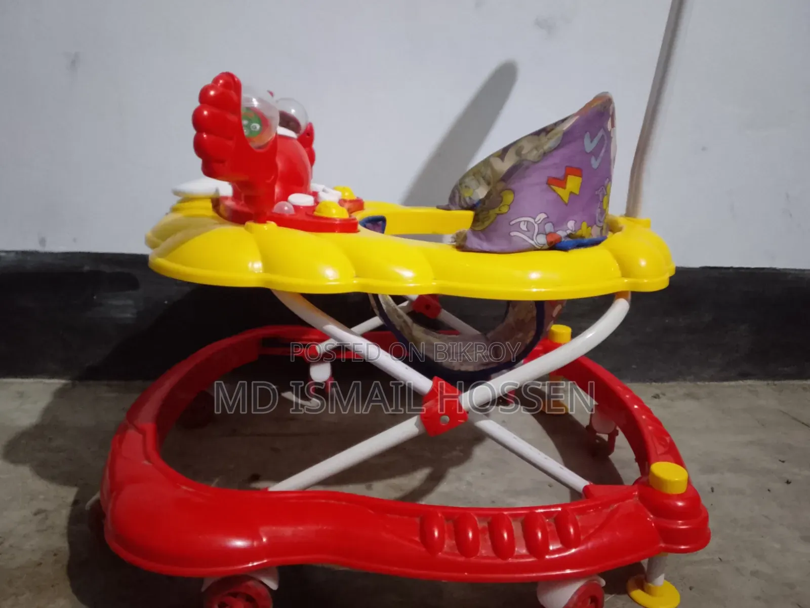 বাচ্চাদের হাটা শিখার গাড়ি