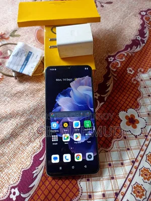 Realme C53 (India) 128 GB Gold