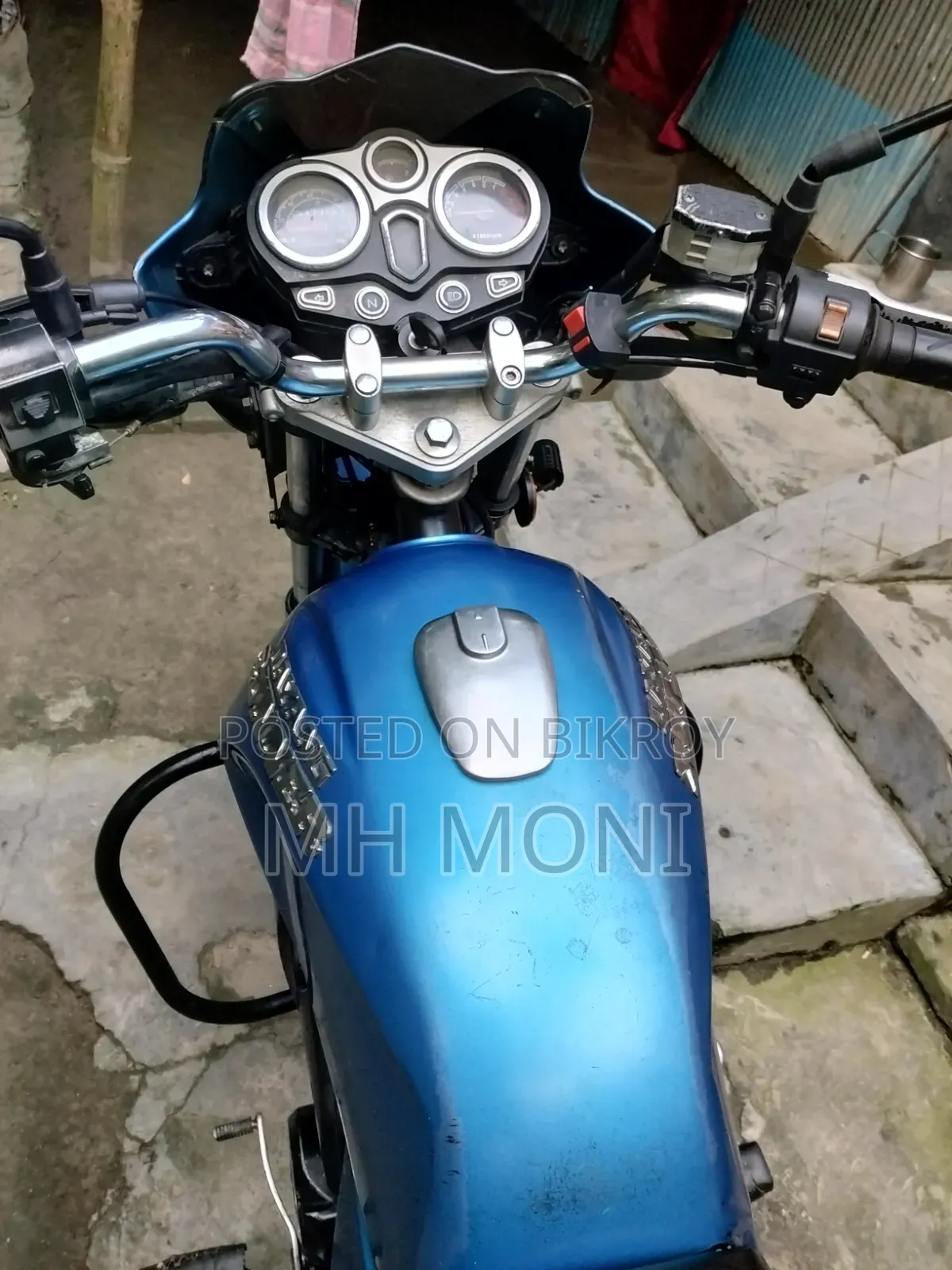 Runner Bullet 100 2017 Blue