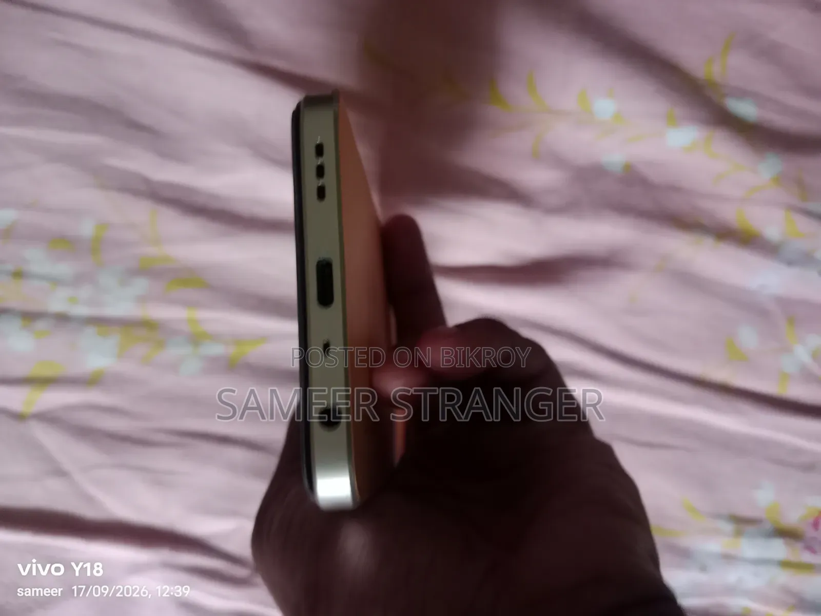 New Oppo A77s 128 GB Gold