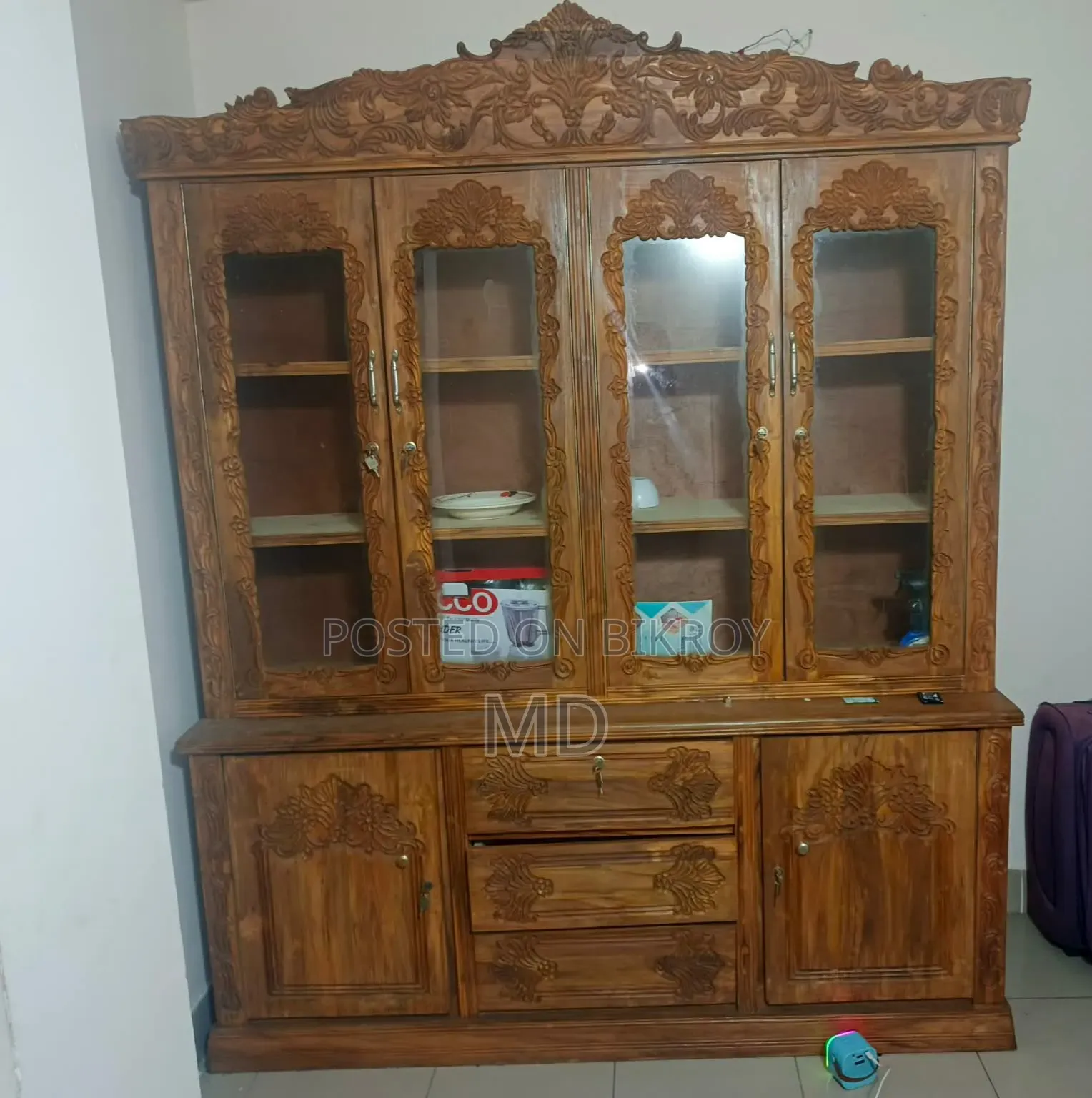 Wall Showcase
